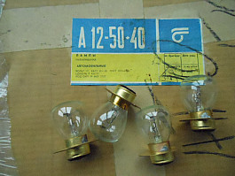 Žárovky do světlometů Gaz 69, Gaz 51, Gaz 63, Uaz 469, Zil 131.