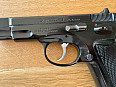 CZ 75 z roku 1987