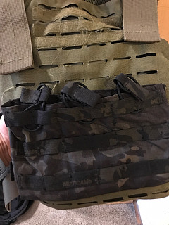 Trojitá sumka pro zásobníky m4/ar15 black multicam