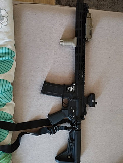 AR - 15  NOVESKE M-LOK 15" - černá (EC-843)