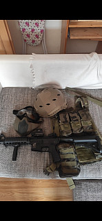 Delta Armory AR-15 CQB-R Charlie+ další vybavení