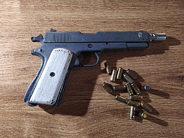 Prodám plynovou pistoli Colt 1911