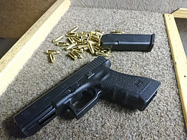 Glock 17 + příslušenství - cena dohodou