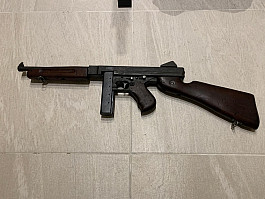 Pohyblivý znehodnocený Samopal Thompson WW2