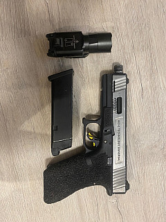 We glock 17