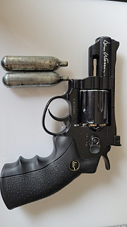 Revolver Dan Wesson 2,5 - CO2