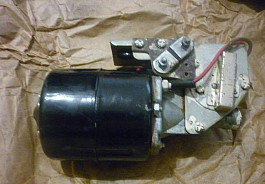 Motor ME-14A s převodovkou