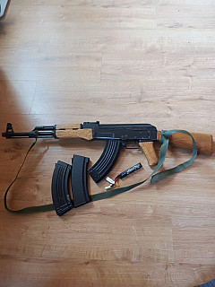 Ak 47 Cyma celokov a dřevo 