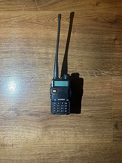 Boafeng UV-5R s nabijeckou