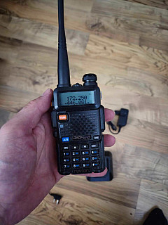 Baofeng uv-5r vysílačka