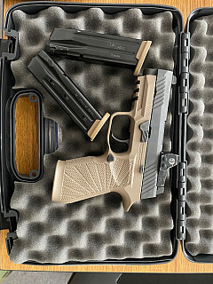 Sig Sauer P320 s kolimátorem