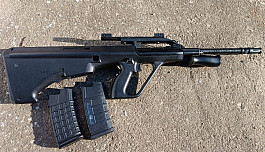 Steyr AUG - JG AU-1G + zásobníky 