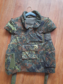 BUNDESWEHR ORIGINÁL Střepinová kevlarová vesta (r. výroby 1994)