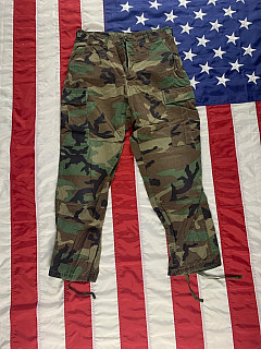 US kalhoty BDU woodland original - použité Extra Small