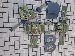 Nosič plátů / Vesta Multicam Tropic + Opasek Blackhawk 