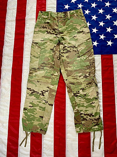 US Kalhoty ACU Multicam Ripstop originál - použité Small Short