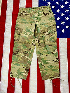 US Kalhoty ACU Multicam Ripstop originál - použité Medium Short