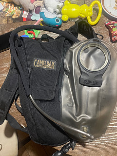 Camelbak stealth black