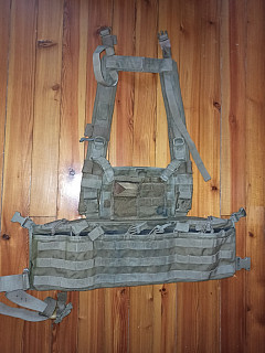 Warrior chest rig + zádový panel + sumky