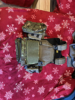 Vesta s imitací plátů LAVC ASSAULT Plate Carrier W /ROC - Ranger Green