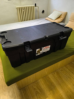 Přepravní box s kolečky Gorilla on Wheels - černý